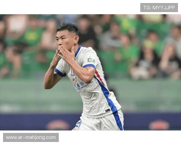 于汉超宣布退役，申花边路传奇落幕